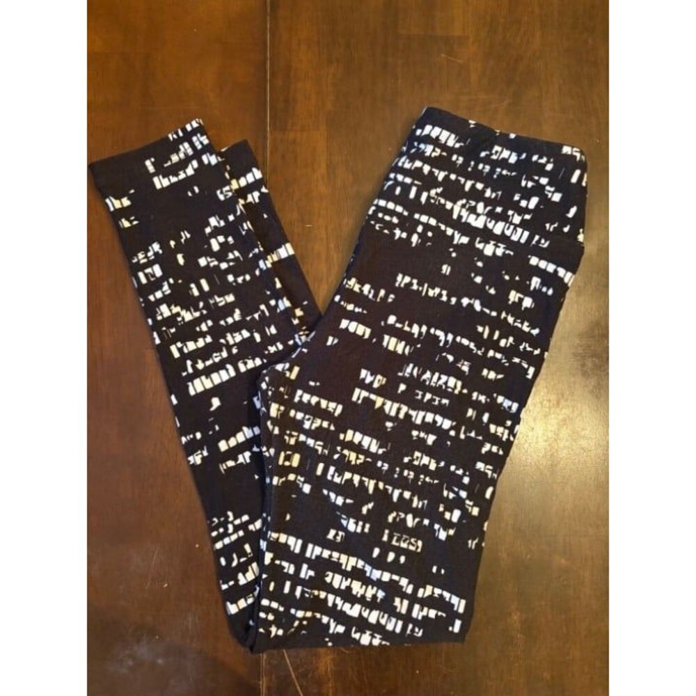 Agnes & Dora leggings, size S/M black and white pants modal fabric high wasted